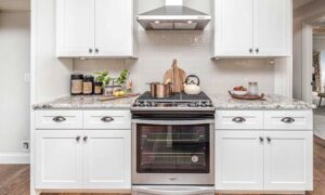 Clean Oven and How to Use a Self Clean Oven